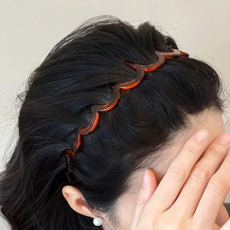 Diademas onduladas de moda, con dientes antideslizantes.
